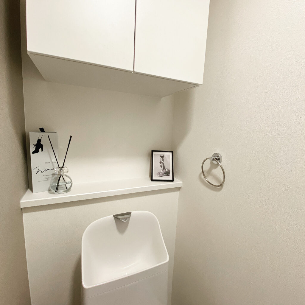 TOTO　トイレキャビネット